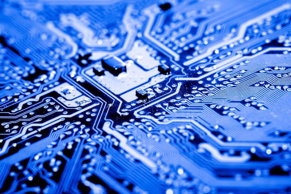 繼電器有傳遞、中繼的意思的電氣控制元件